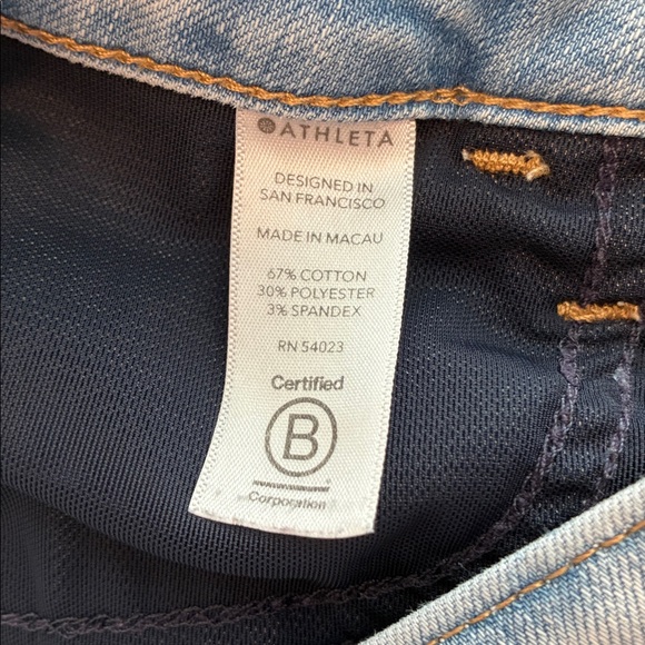 Athleta Women’s Straight Leg High Waist Light Wash Blue Jeans Size 10 - Picture 8 of 8